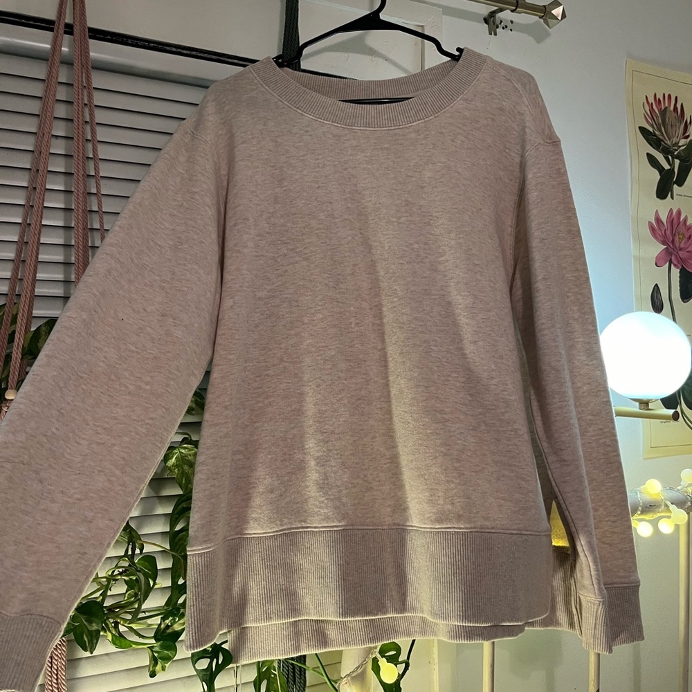 Kirkland Brand Super Soft Sweatshirt! 🧸